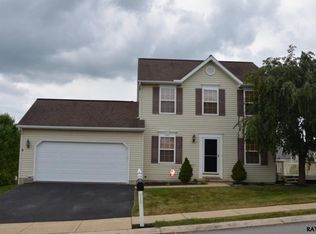662 Harvest Dr, Dallastown, PA 17313