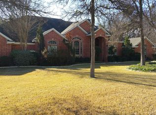 2025 Oak Glen Dr, Mc Gregor, TX 76657