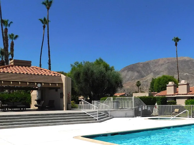 72830 Fleetwood Cir — Photo 26