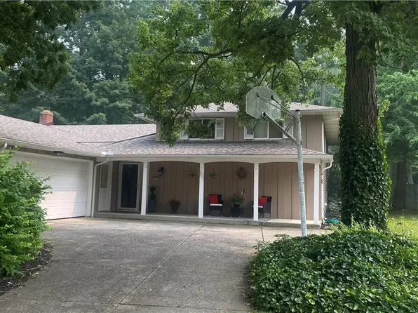 27561 Linwood Cir, North Olmsted, OH 44070
