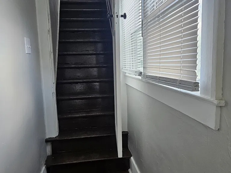 1210 Longfield Ave #1 — Photo 3