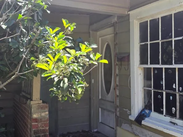 3812 King St, Greenville, TX 75401