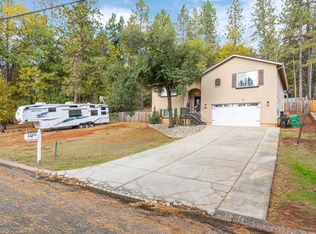 11090 Lower Circle Dr, Grass Valley, CA 95949
