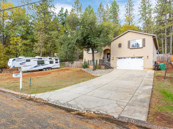 11090 Lower Circle Dr, Grass Valley, CA 95949