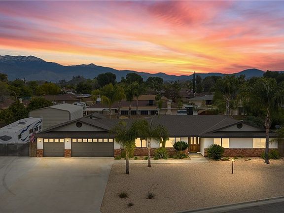 5th image of 27286 Pacifica Ct
