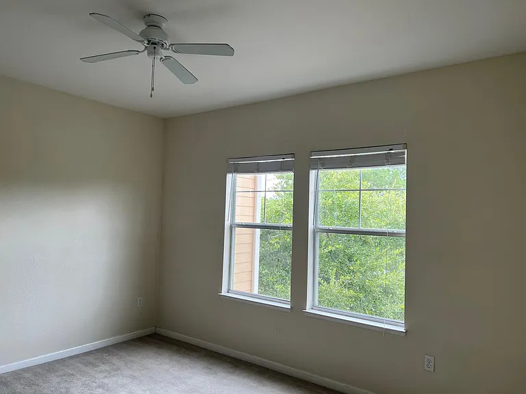 2801 Chancellorsville Dr #138 — Photo 17