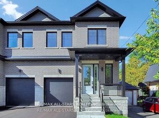 48 3rd Ave S, Uxbridge, ON L9P 1K5