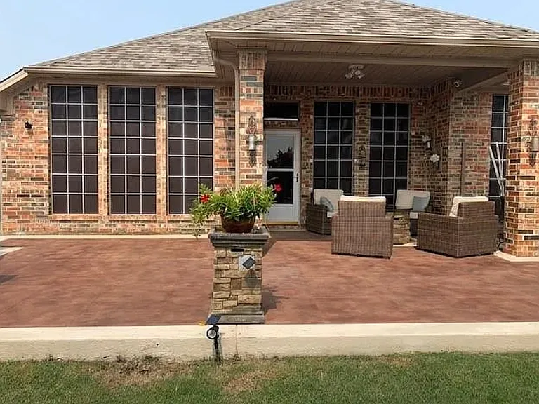 1700 Deer Crossing Dr — Photo 2