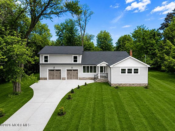 3rd image of 146 Bruce Road