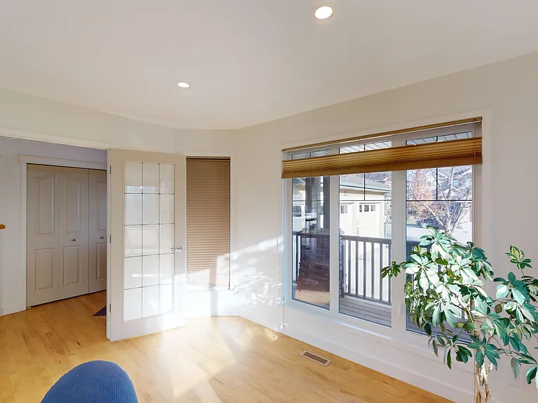 23 Chapala Close SE — Photo 18