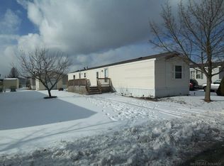 203 Oldbrook Ln, Pt Huron, MI