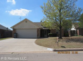 2421 SW 41st St, Lawton, OK 73505