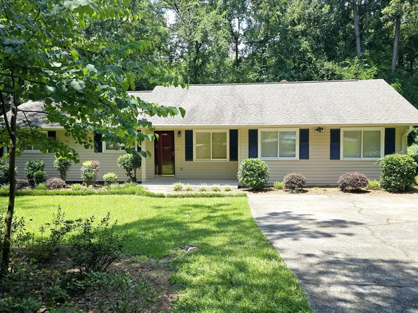 1165 Runnymede Ln, Macon, GA 31220