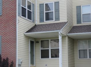 636 Yale Ct, Bensalem, PA 19020