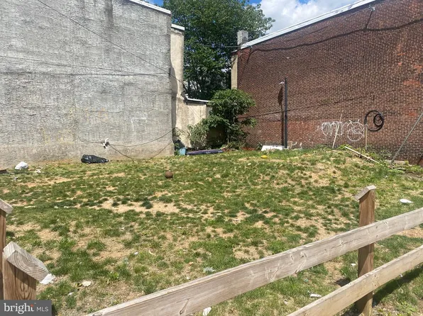 2803 N Bambrey St, Philadelphia, PA 19132