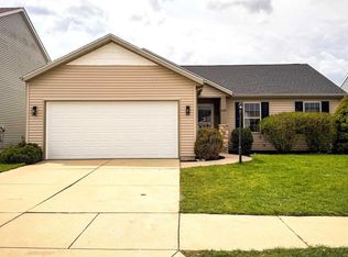 1813 Rambling Rose Ln, Mishawaka, IN 46544