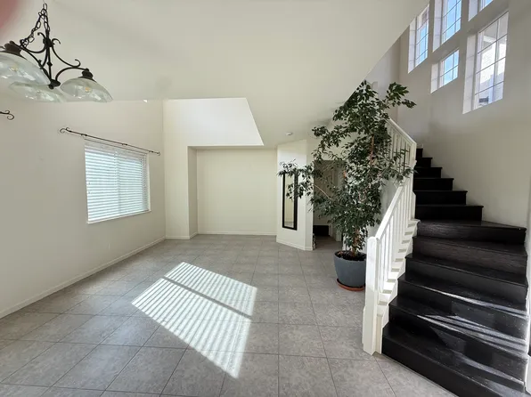 5783 Golden Eagle Dr, Reno, NV 89523
