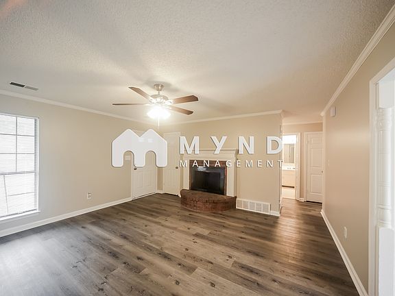 3rd image of 4568 Country Brook Dr