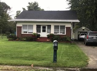 54104 Wilbur Rd, Three Rivers, MI 49093