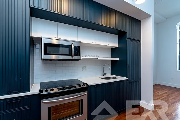 Rented by EXR | media 26