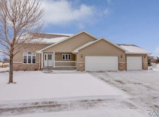 7700 S Hughes Ave, Sioux Falls, SD 57108