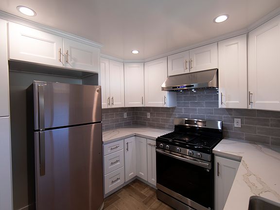 5th image of 7019 Brookford Dr #2