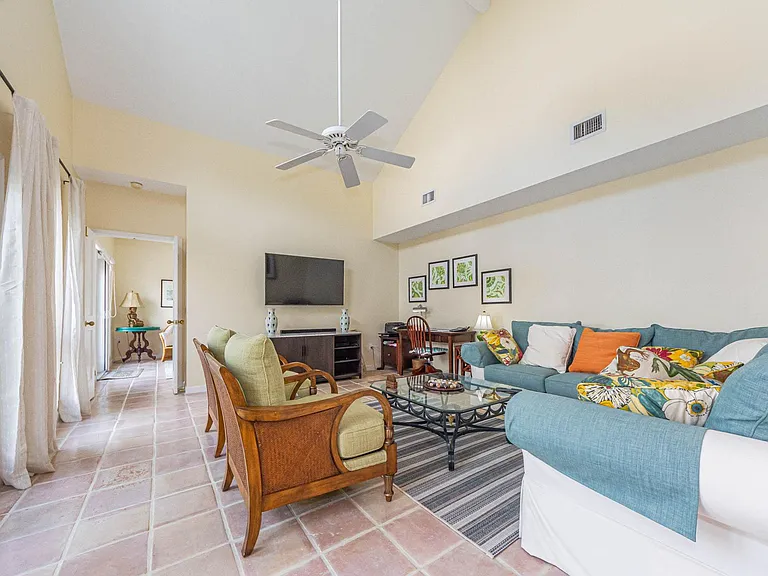 8382 Satin Leaf Ct #8382 — Photo 16