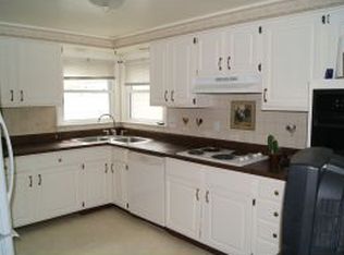 1335 San Jose Pl, Green Bay, WI 54303