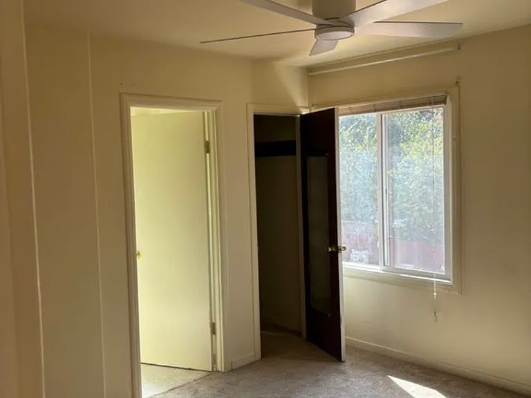 1023 Capuchino Ave — Photo 4