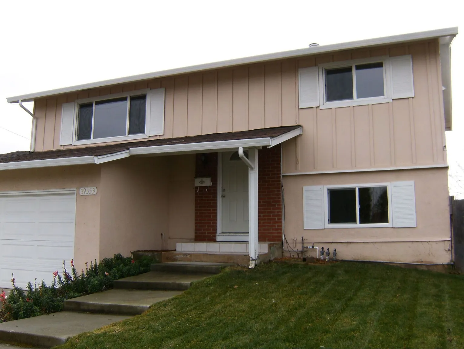 39353 Logan Dr photo 1