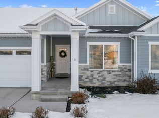 2325 E Purple Sage Dr, Spanish Fork, UT 84660