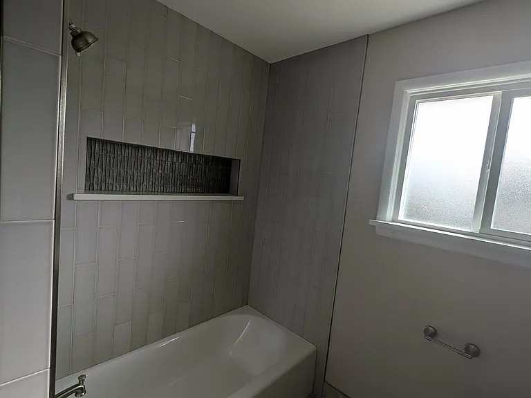 2907 W Princeton Ave — Photo 24