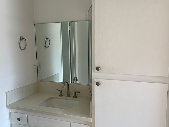 4th image of 1417 14th St #9
