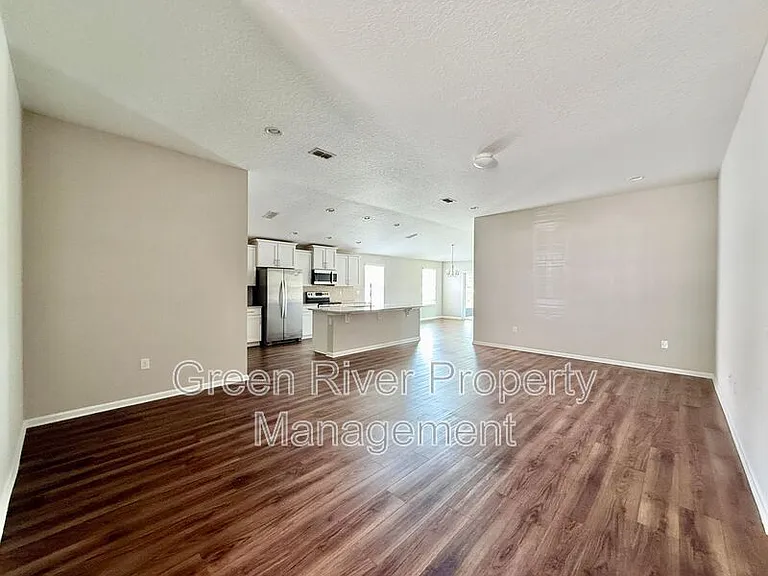 278 Pickett Dr — Photo 7