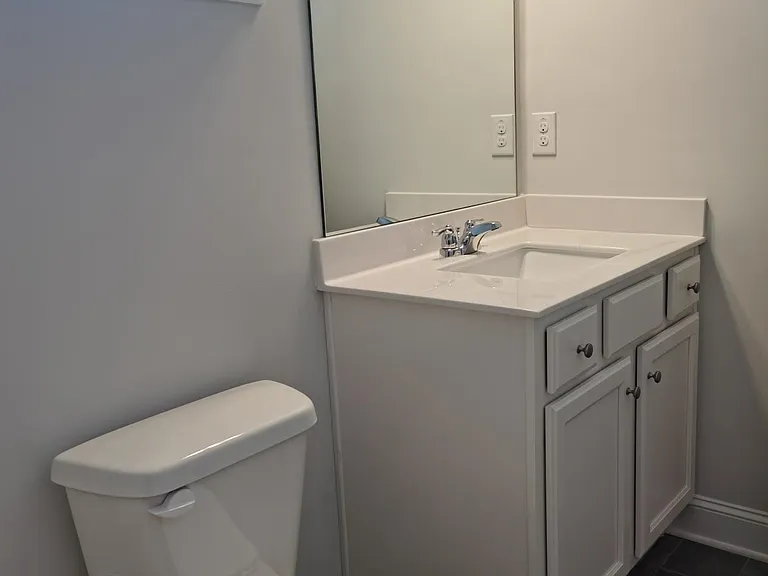 1823 Landon Ln — Photo 15