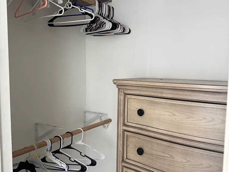 Hartzel Dr — Photo 11