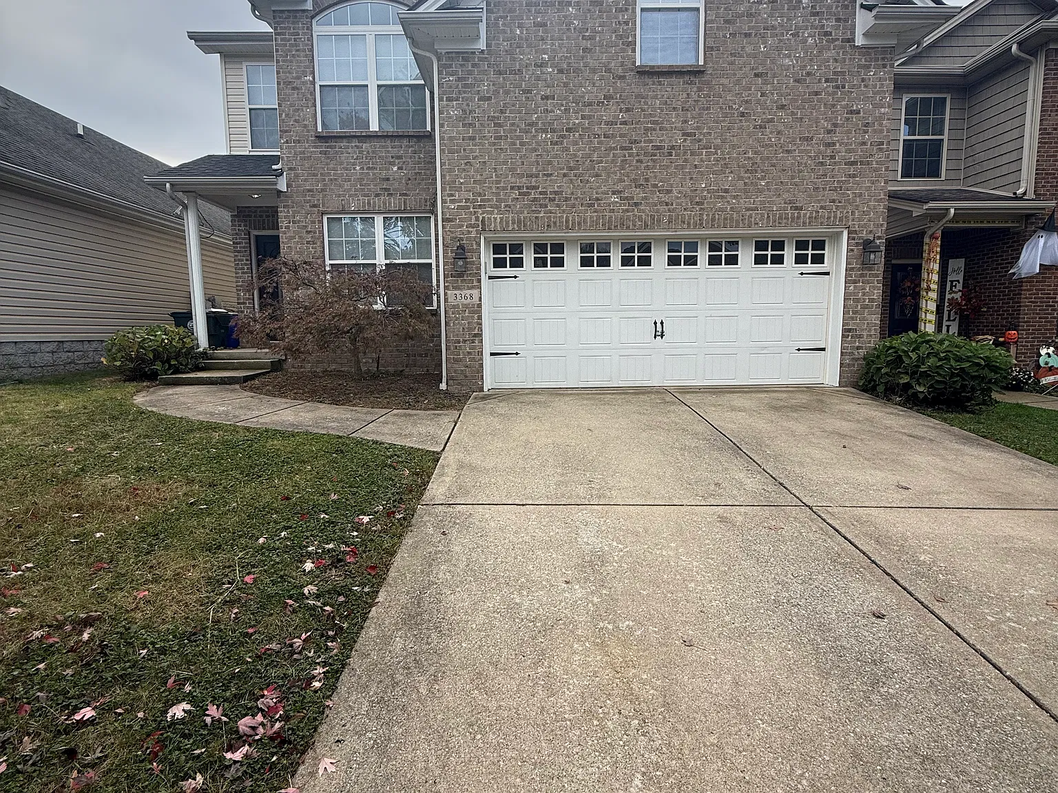 4 bed, 2332 sqft, $2,400 — Photo 1