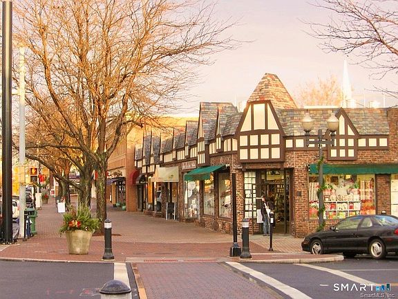 5th image of 58 Maplewood Avenue
