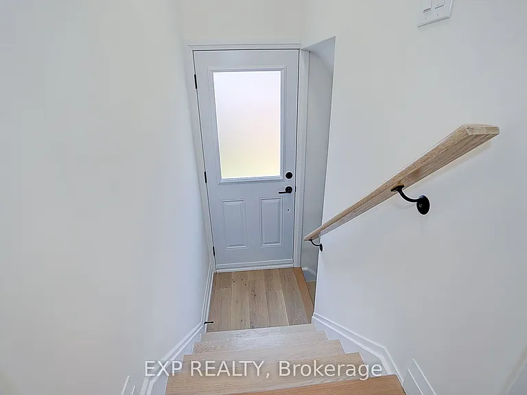 36 Vauxhall Dr #BASEMENT — Photo 3