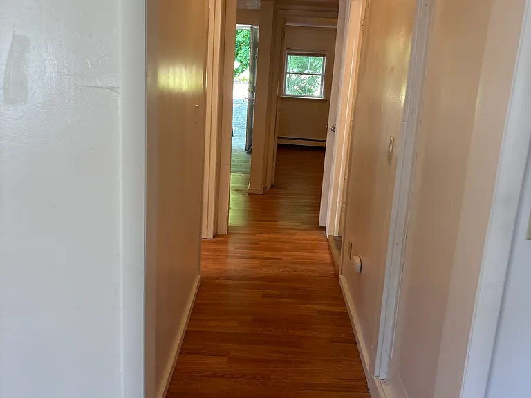 536 Main St — Photo 5
