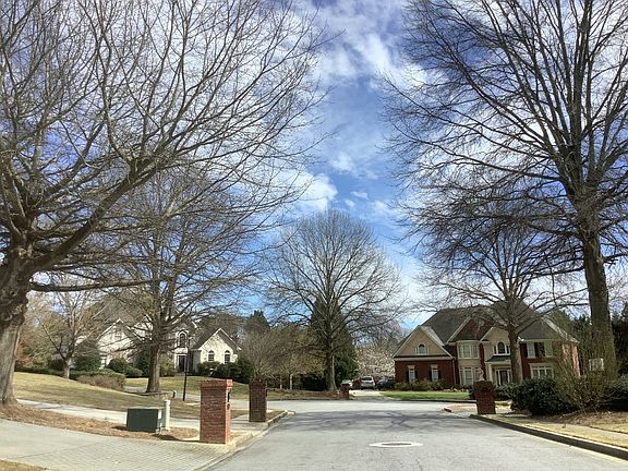 5th image of 1588 Greensboro Way