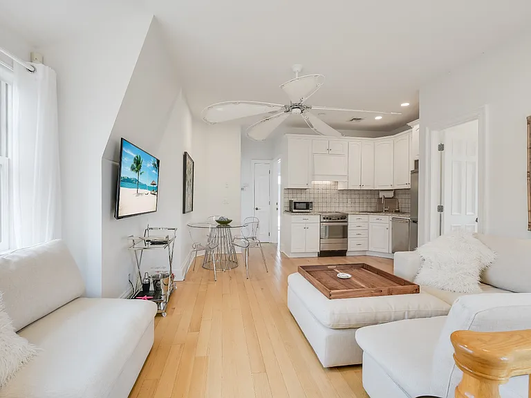 229 White St — Photo 20