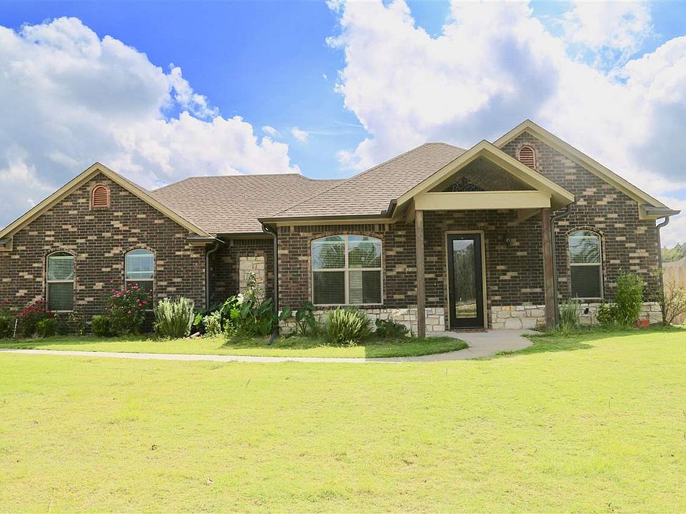 1st image of 520 Karabeth Ln