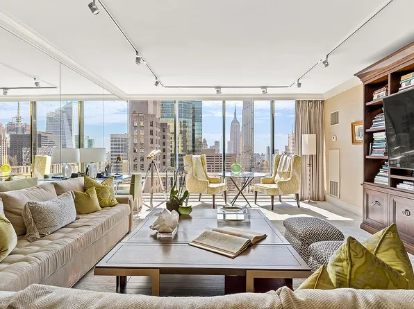 641 5th Ave #38F, New York, NY 10022