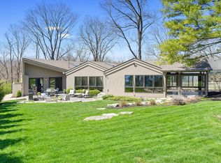 2970 Linkbury Ln, Upper Arlington, OH 43221