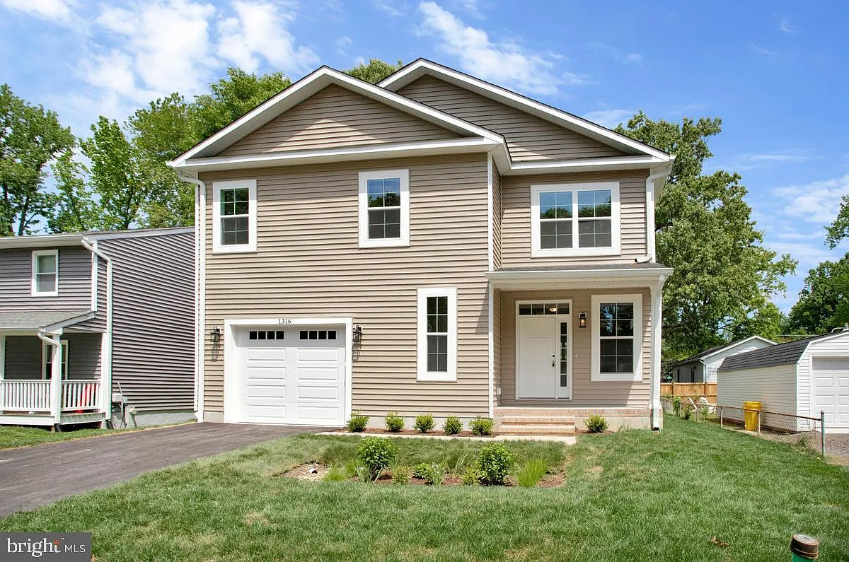 4 bed, 2.5 bath, 1949 sqft, $2,900 — Photo 3