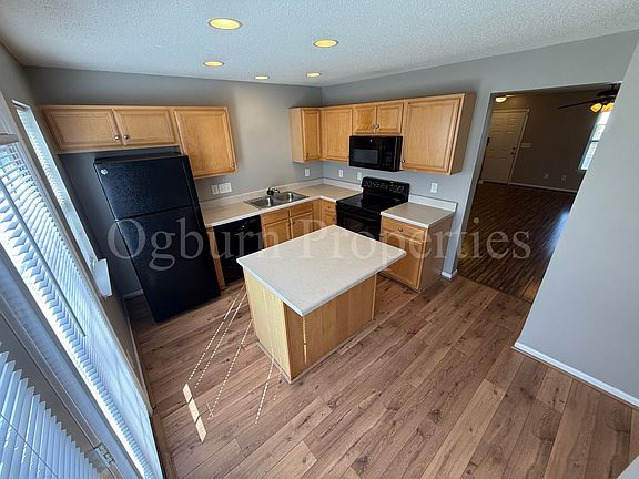 4th image of 3375 Kensington Pl