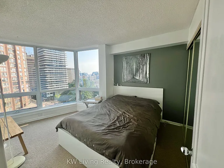 1055 Bay St #1209 — Photo 11