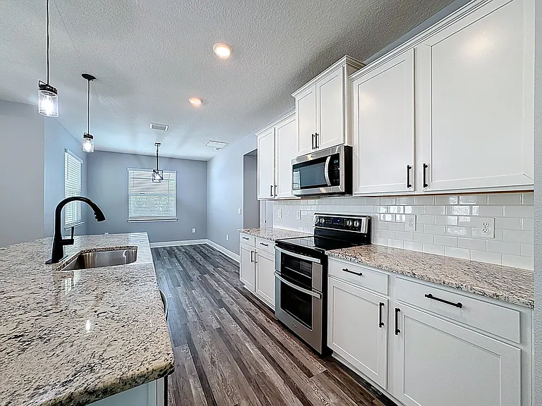 17535 Cantarina Cv — Photo 21