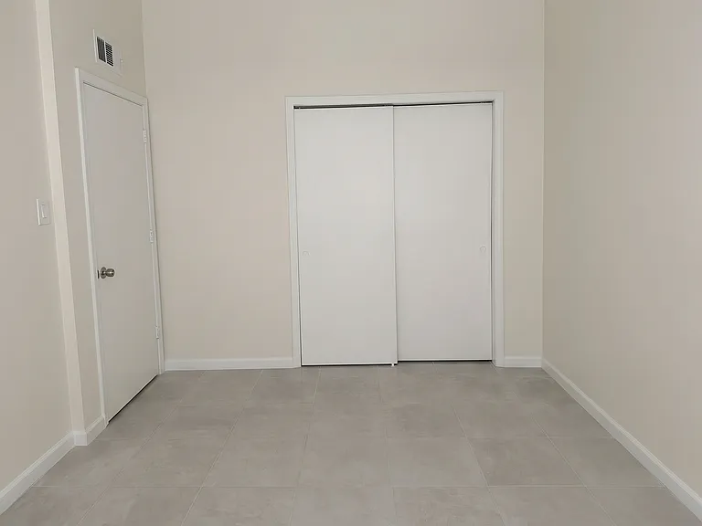 136 Hillview Ave #1 — Photo 5